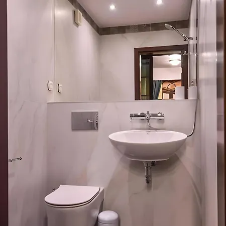 Palace Of Culture 2-bedroom Retreat On Skobelev Blvd Sofia