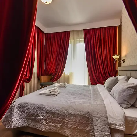 Palace Of Culture 2-bedroom Retreat On Skobelev Blvd Sofie