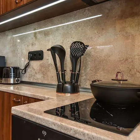 Апартаменты Palace Of Culture 2-bedroom Retreat On Skobelev Blvd София