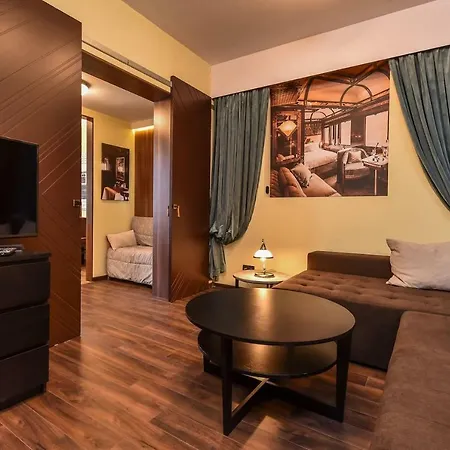 Palace Of Culture 2-bedroom Retreat On Skobelev Blvd Apartment *