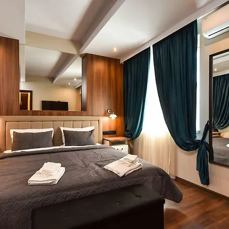Palace Of Culture 2-bedroom Retreat On Skobelev Blvd *